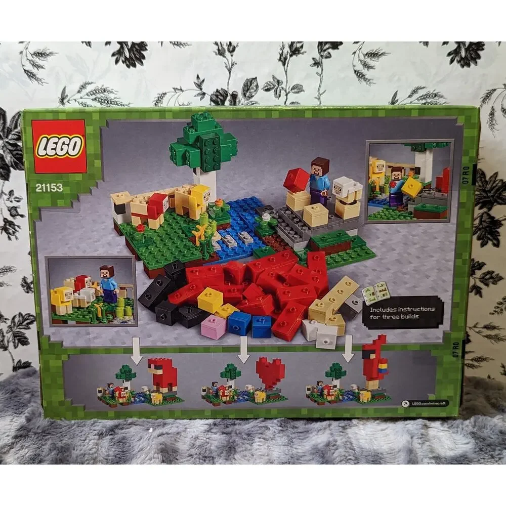 RETIRED NWT 2019 LEGO Minecraft The Wool Farm 21153 Building Kit 260 Pieces